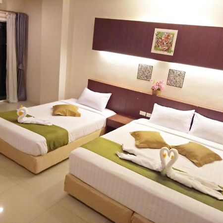 Hotel 7 Sky Residency Patong Esterno foto