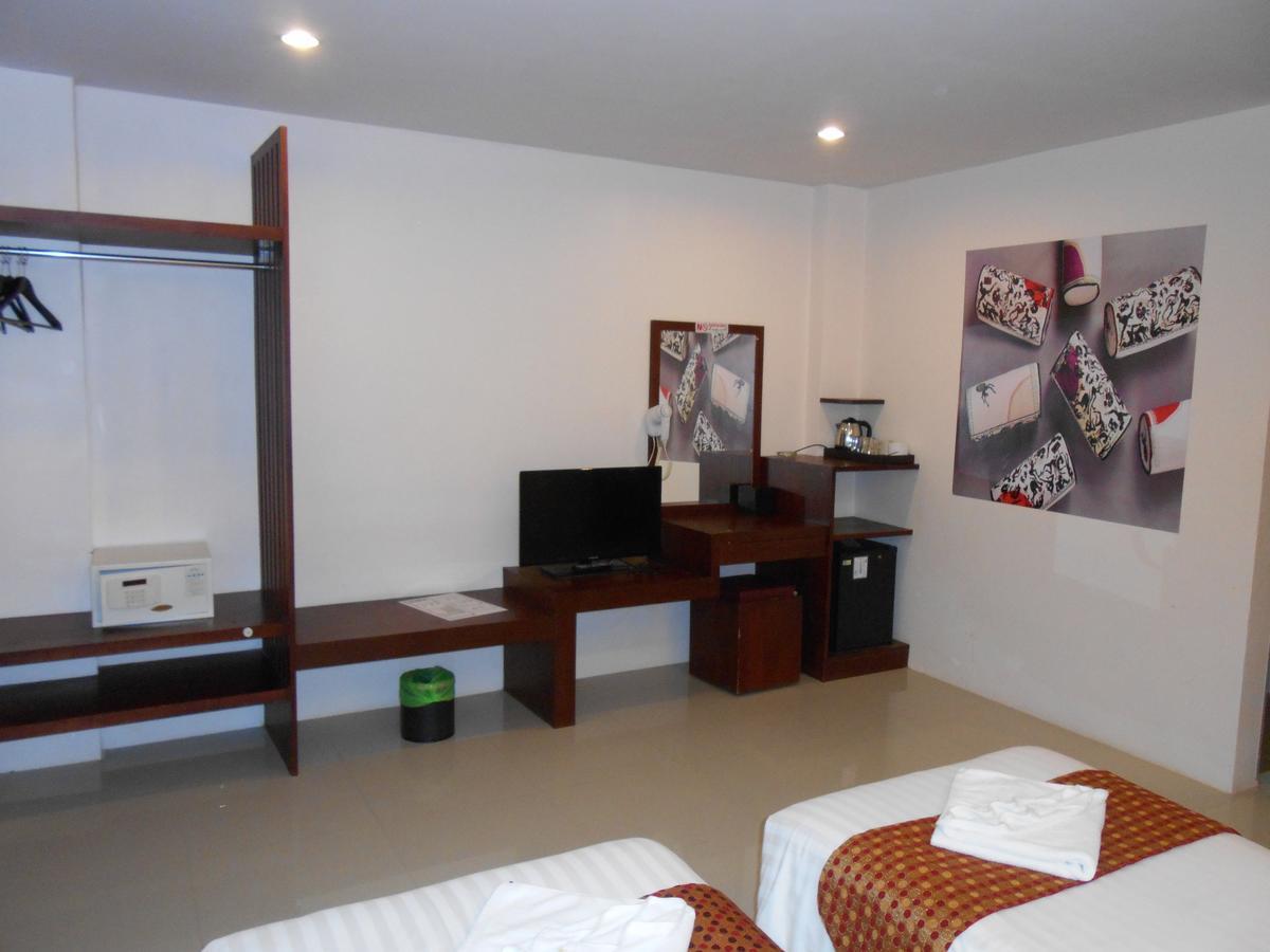 Hotel 7 Sky Residency Patong Esterno foto