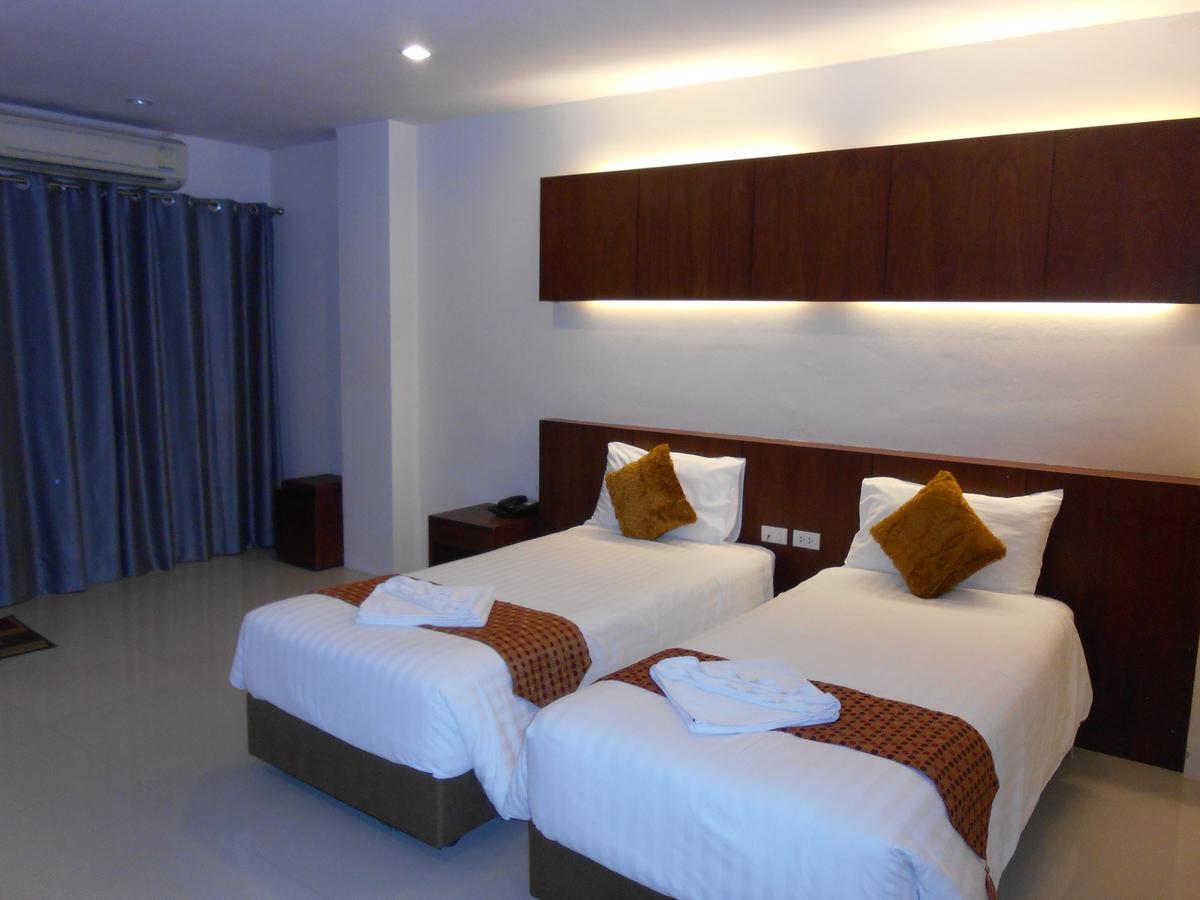 Hotel 7 Sky Residency Patong Esterno foto