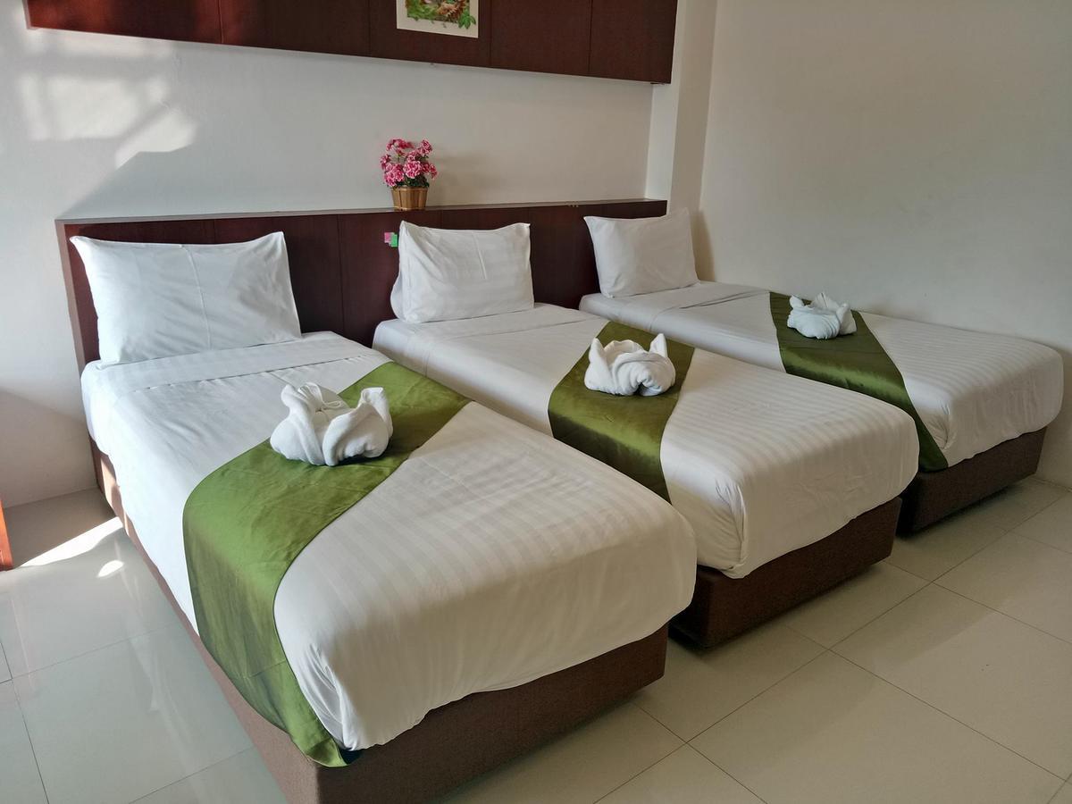 Hotel 7 Sky Residency Patong Esterno foto