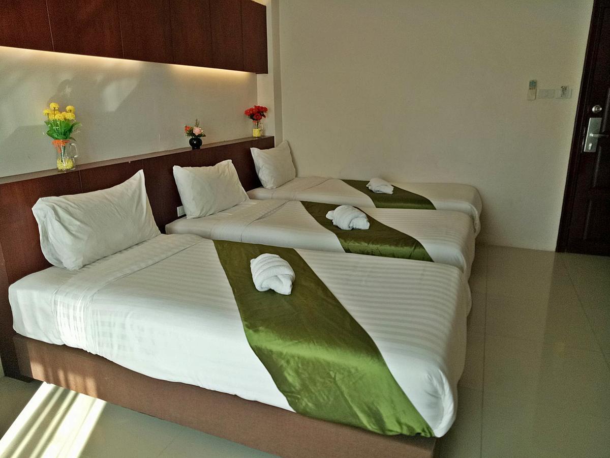 Hotel 7 Sky Residency Patong Esterno foto