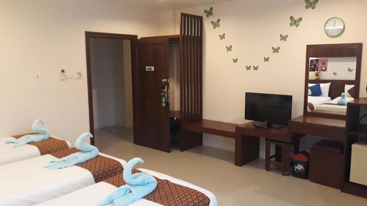Hotel 7 Sky Residency Patong Esterno foto