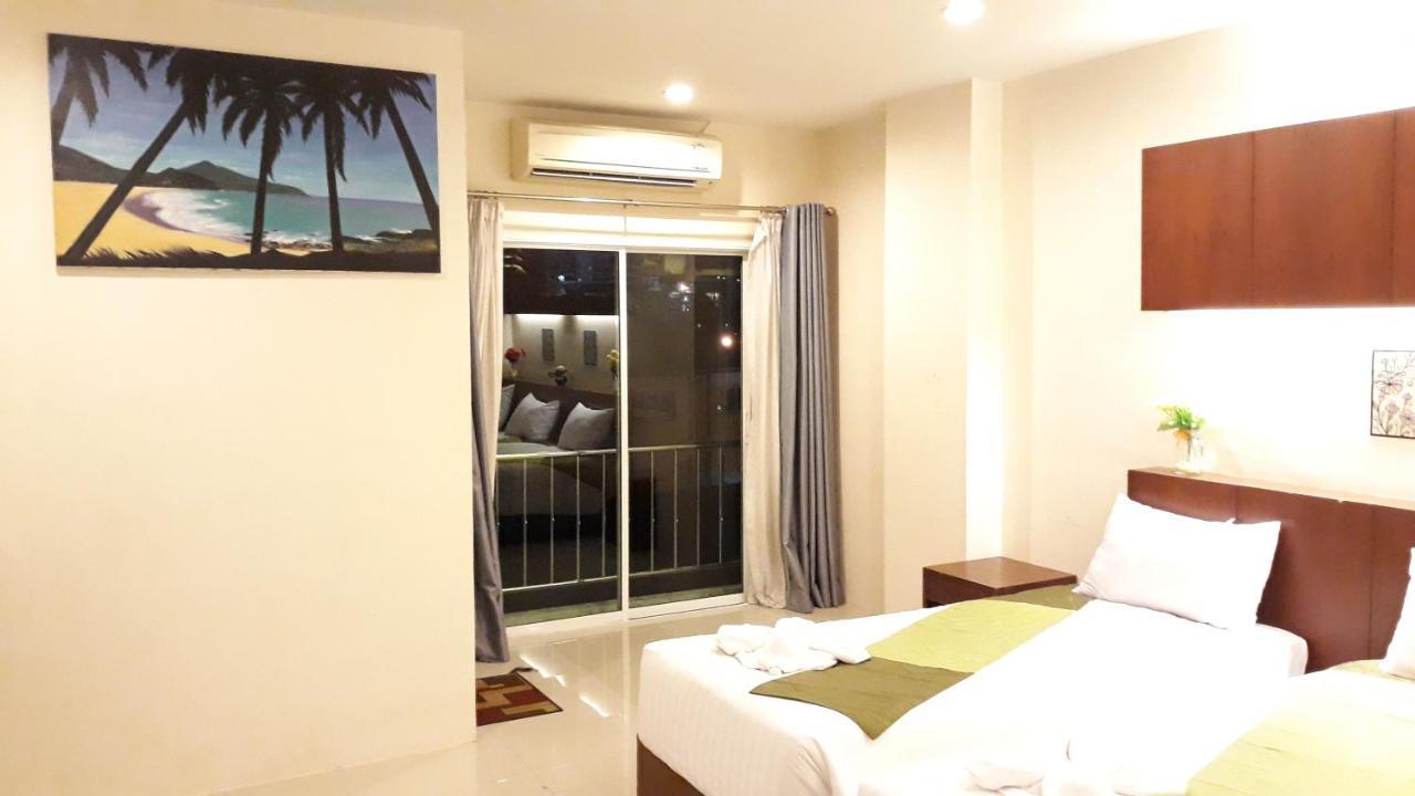 Hotel 7 Sky Residency Patong Esterno foto