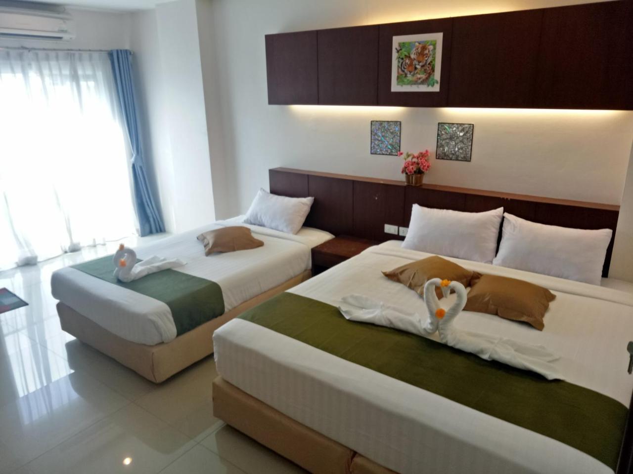 Hotel 7 Sky Residency Patong Esterno foto